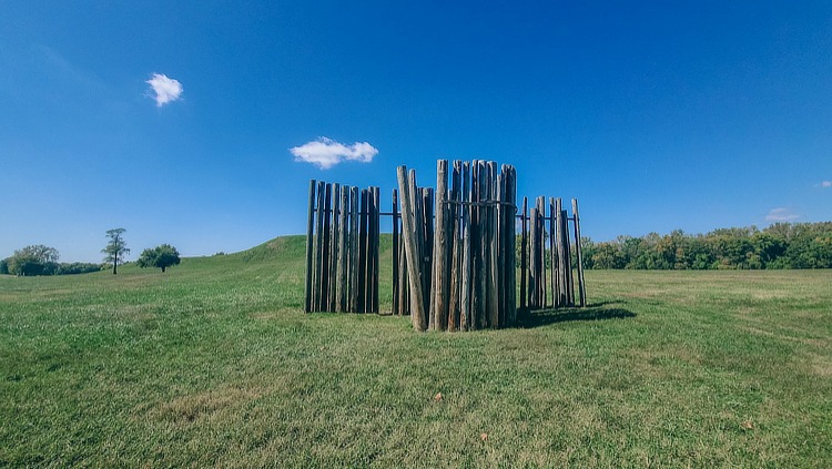 Woodhenge - antike Holzrkeisanlage für astronomische Berechnungen in Cahokia, Illinois USA